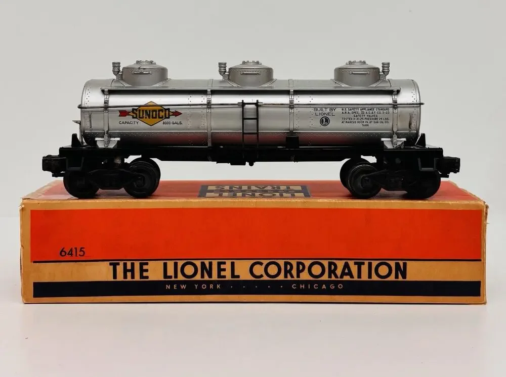 Lionel Postwar Sunoco Triple 3 Dome Tank Car 6415 w/ Original Box Variation B